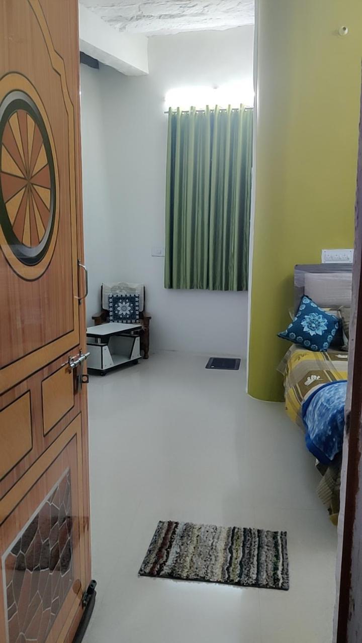 Ugs Guest House Jodhpur  Room photo